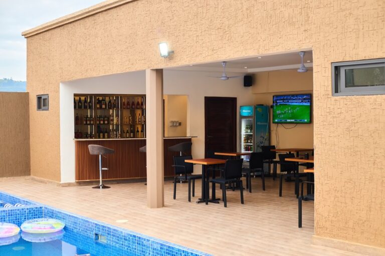 2024 08 28 2 768x512