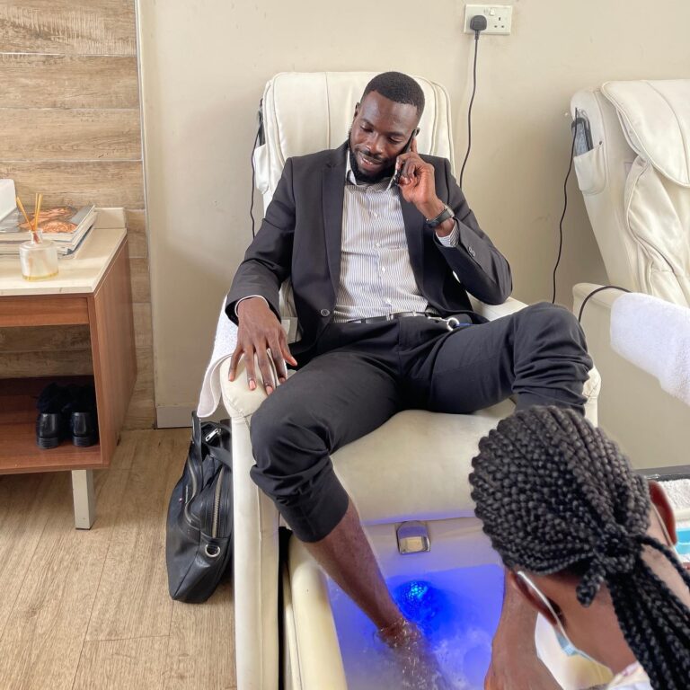 249168516 1240162789824917 2244617889363892057 n 768x768