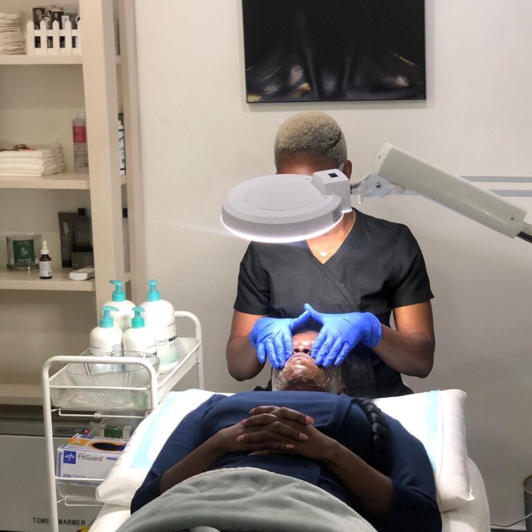 296481673 202837618733819 7648708193346920367 n 768x768