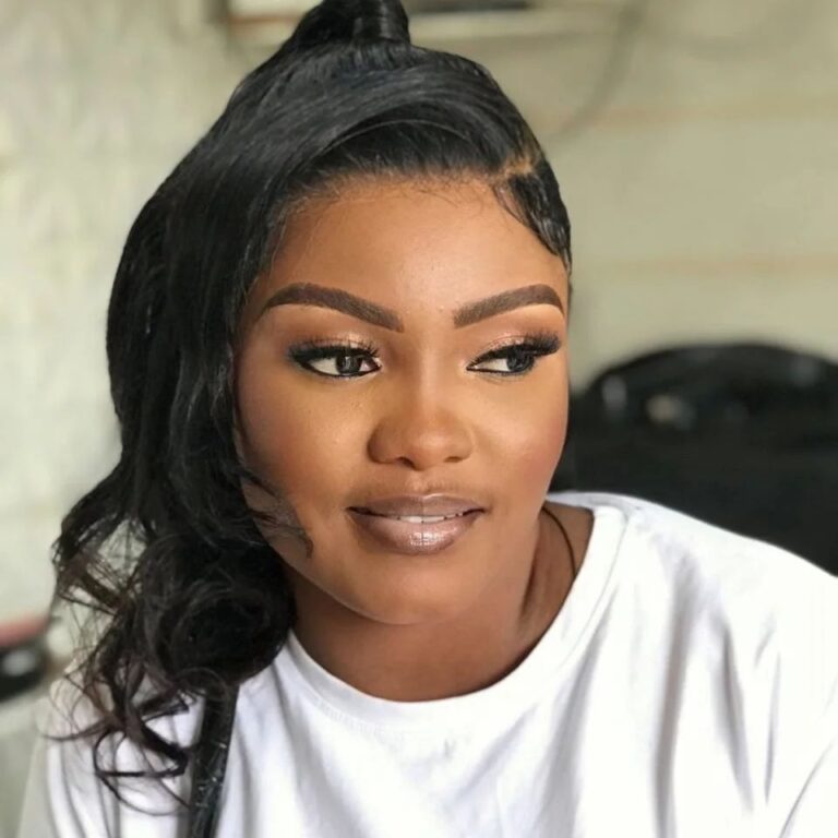 426614351 1099763531064066 6049305690563296492 n 768x768