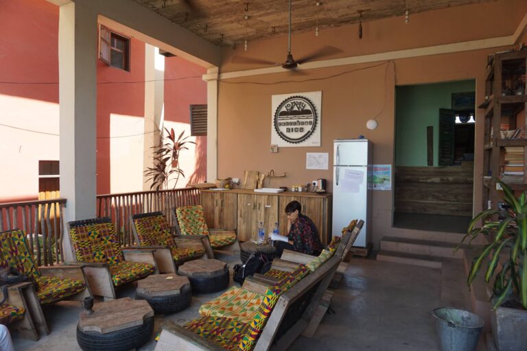 44349787 1053548208158069 3341995751885504512 n 768x512