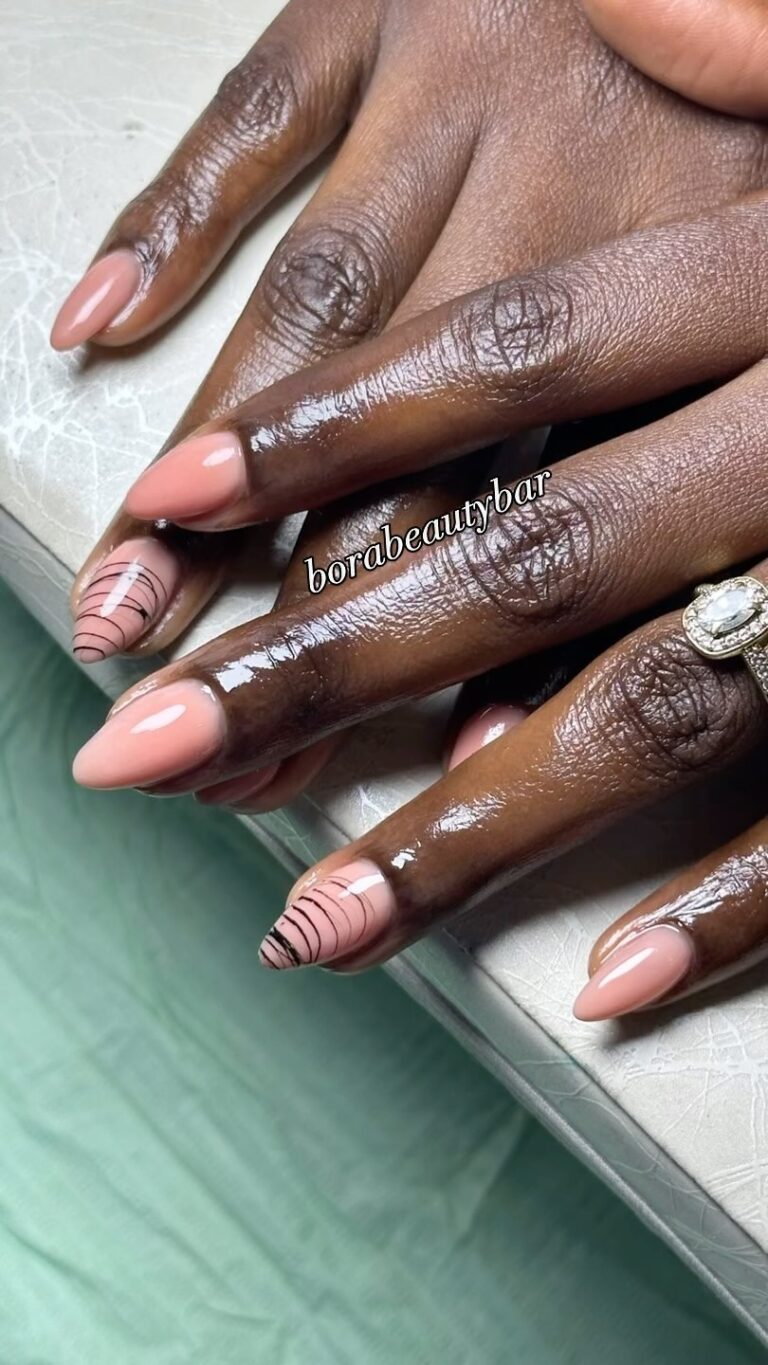 450109062 1025368385908283 1482655103053895517 n 1 768x1365