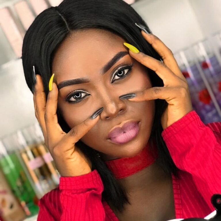 53364301 2064115097220532 5231480611335569408 n 768x768