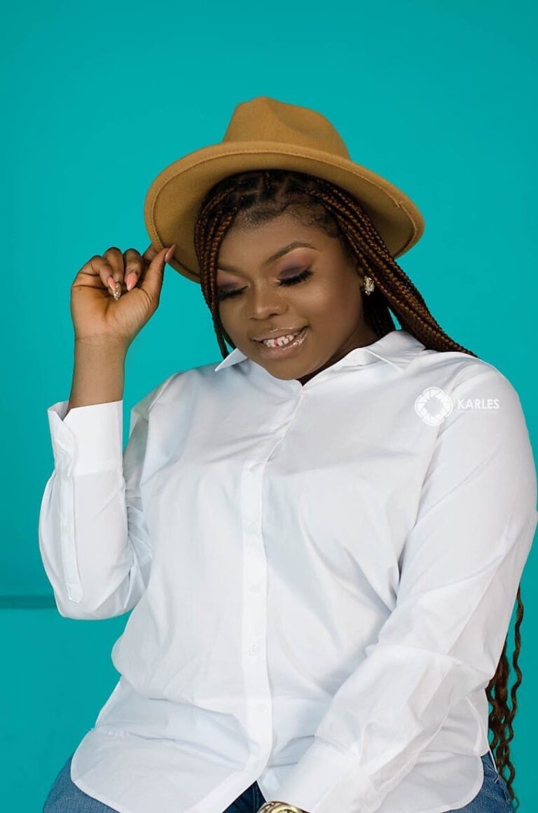 anniesfacebeat 2 768x1160