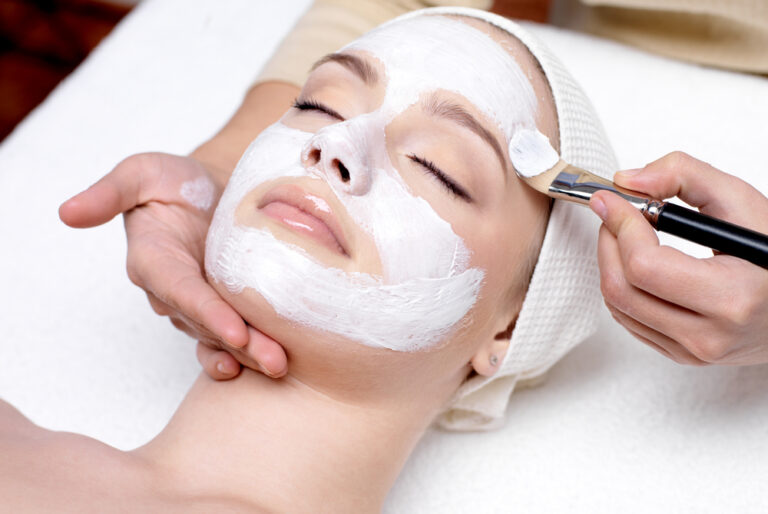 annique facial treatment 768x514