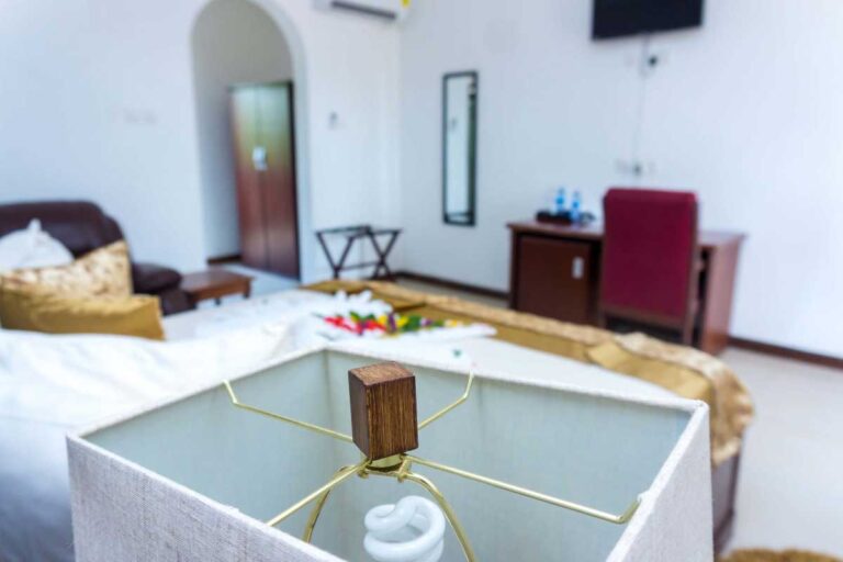 elmount room3 768x512