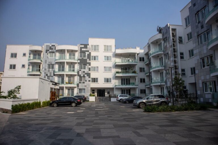 full building 4 1612860300 768x512