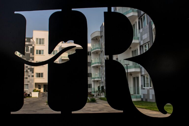 full building 6 1612860300 768x512