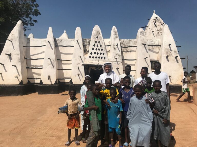 m j travel and tours 768x576