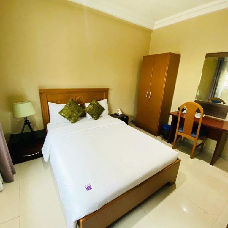 166990373 1000055303731642 7606648802994283907 n 768x766