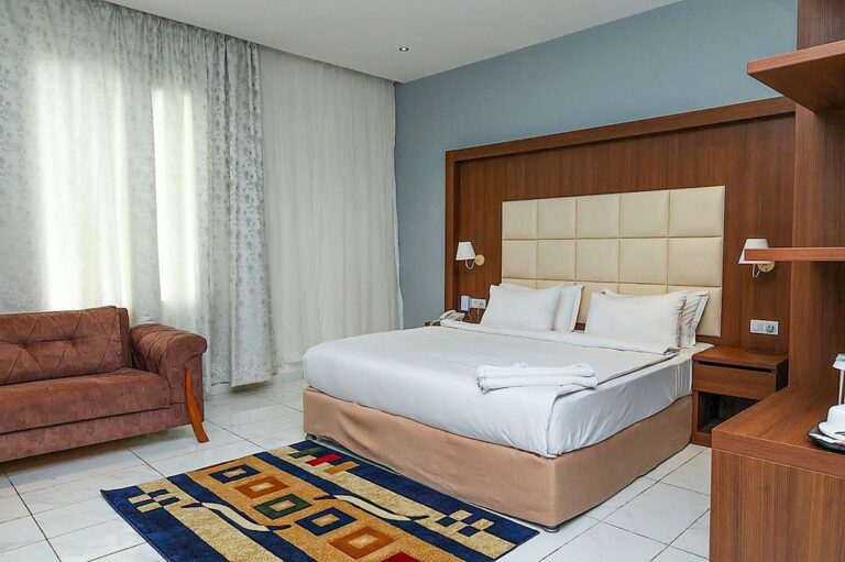 271915205 237143988593049 4664046500178338073 n 768x511