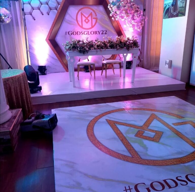 325764239 833300107768313 5274171699673140304 n 768x757