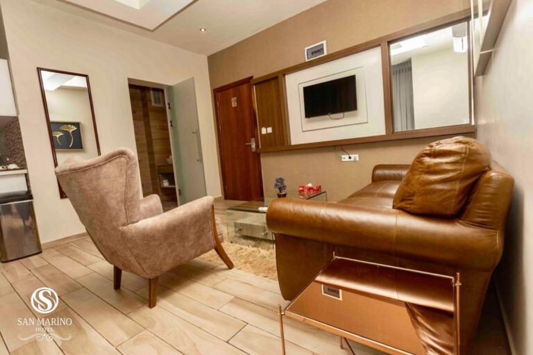 349147053 240646648581829 8521208032722186539 n 768x511