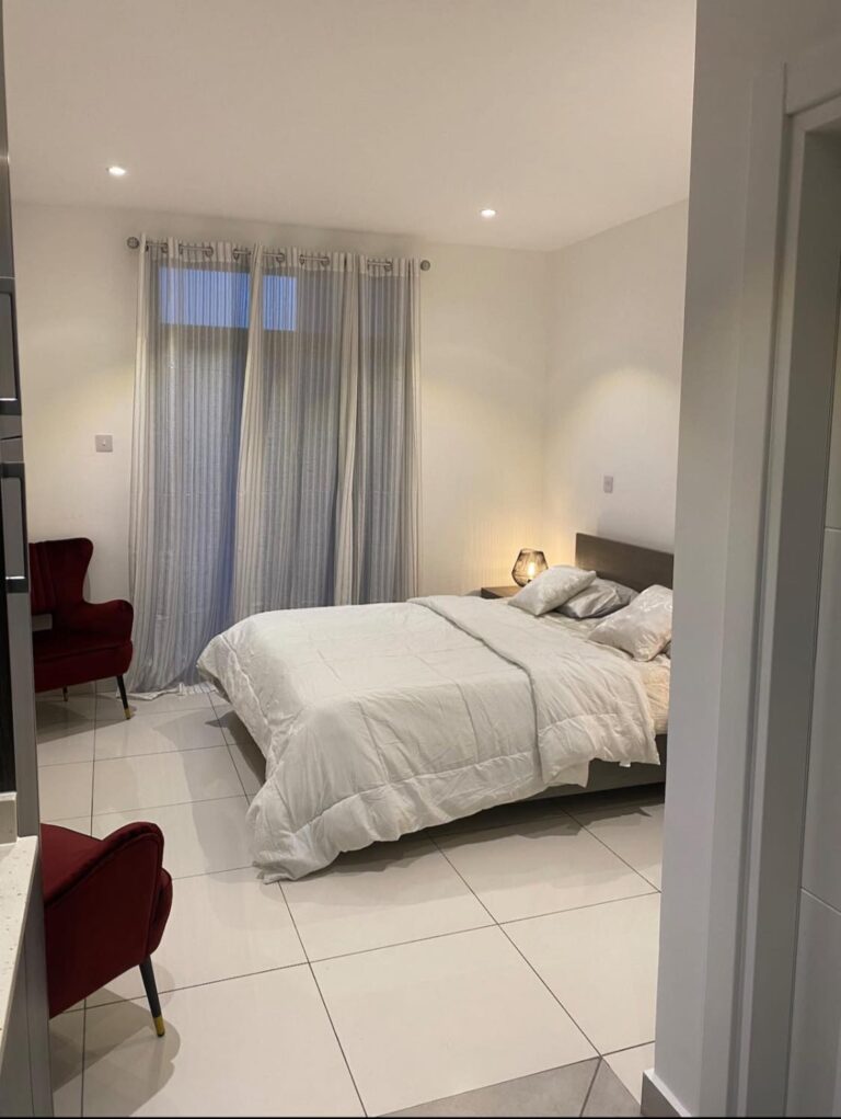 352413271 1327608537790072 5028763920973827806 n 768x1021