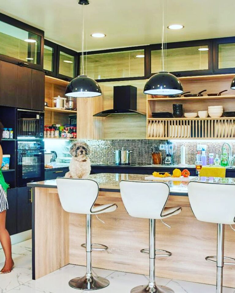 369965250 874622164309370 1350833865839800876 n 768x958