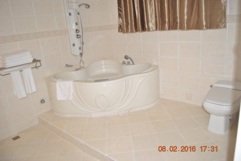 42608410 1112624385568209 118929371003092992 n 768x514