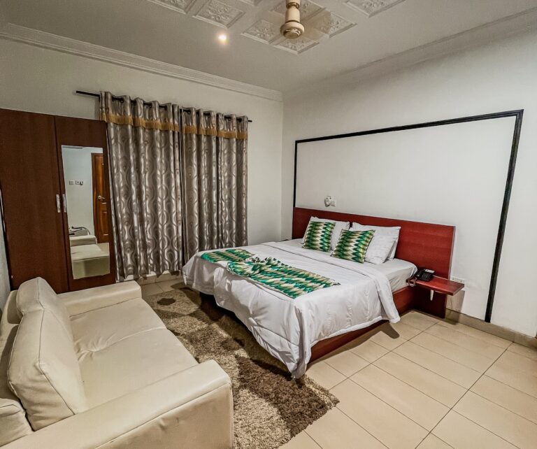 448559916 17990187020654385 8674723703398474400 n 768x642