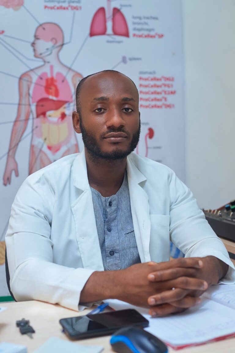 57812401 1095977647260790 2432821011490537472 n 768x1152