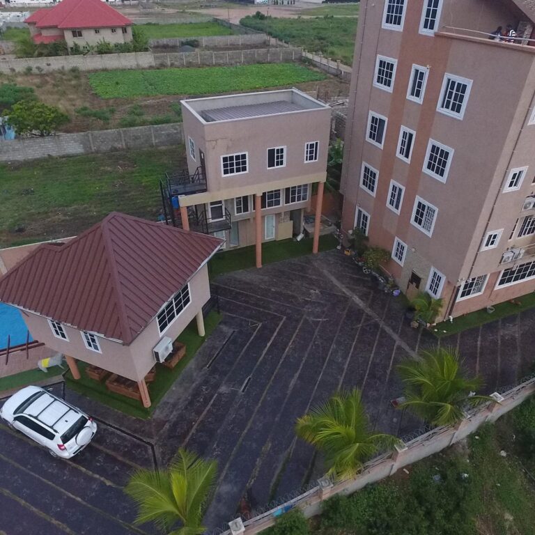 76979594 719697981867389 7976658818849308672 n 768x768