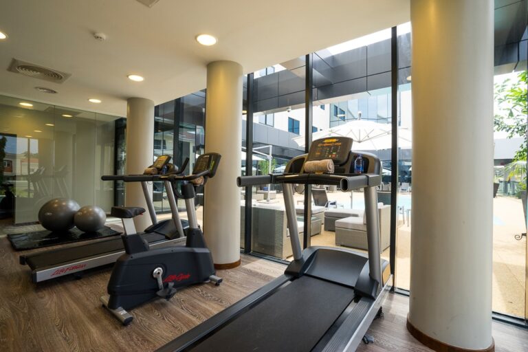 FR Gym03555 144dpi RBG 1080 768x512