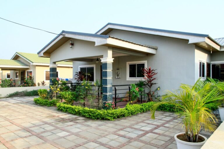 MG 1567papa edited 1024x683 1 768x512