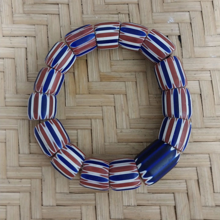 Screenshot 2024 11 05 at 14 22 25 Dotkad Mini Mall @dotkadminimall • Instagram photos and videos 768x768