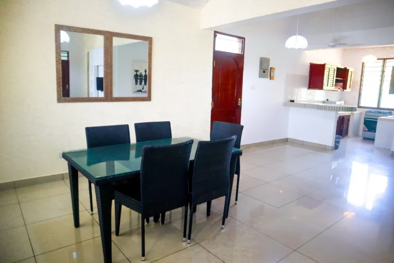 WhatsApp Image 2024 07 10 at 10.28.25 9 768x512