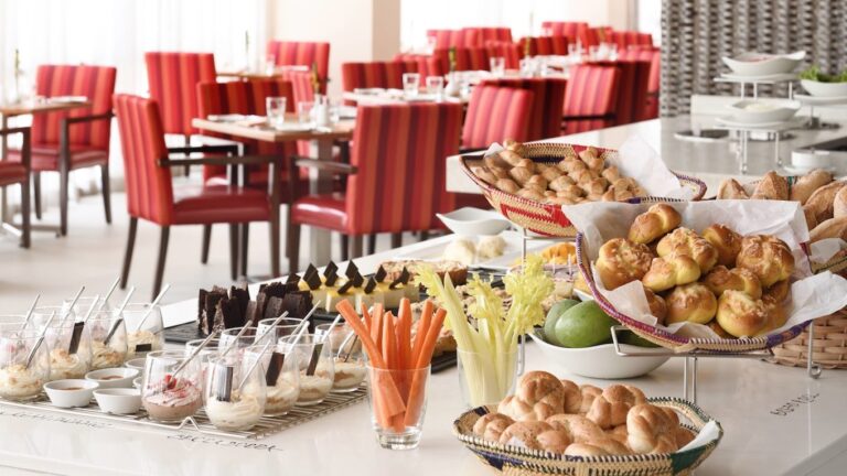 accmc restaurant 0024 hor wide 768x432