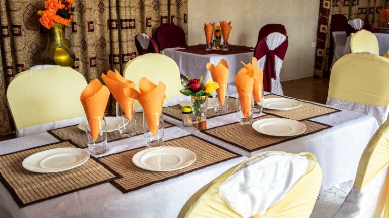 full restaurant 1528994328 768x431