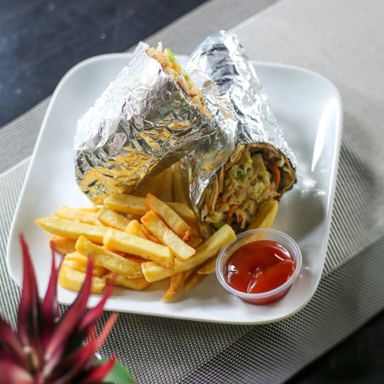 365106089 748053550664246 8269238203308532133 n 768x768