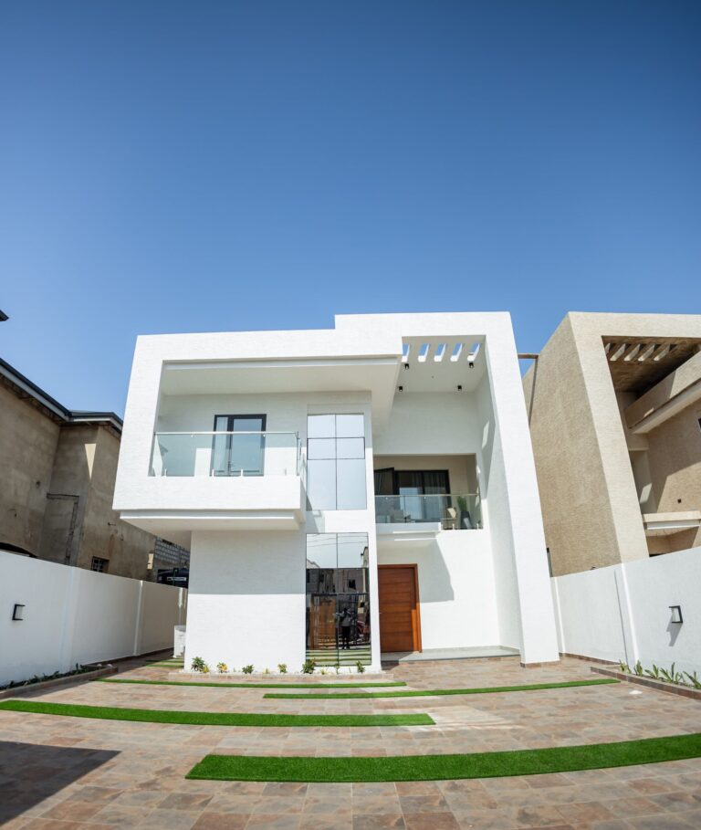 EDD15944 scaled 1 768x909