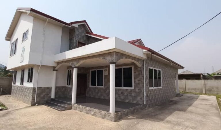 sakufrontal 818x485 1 768x455